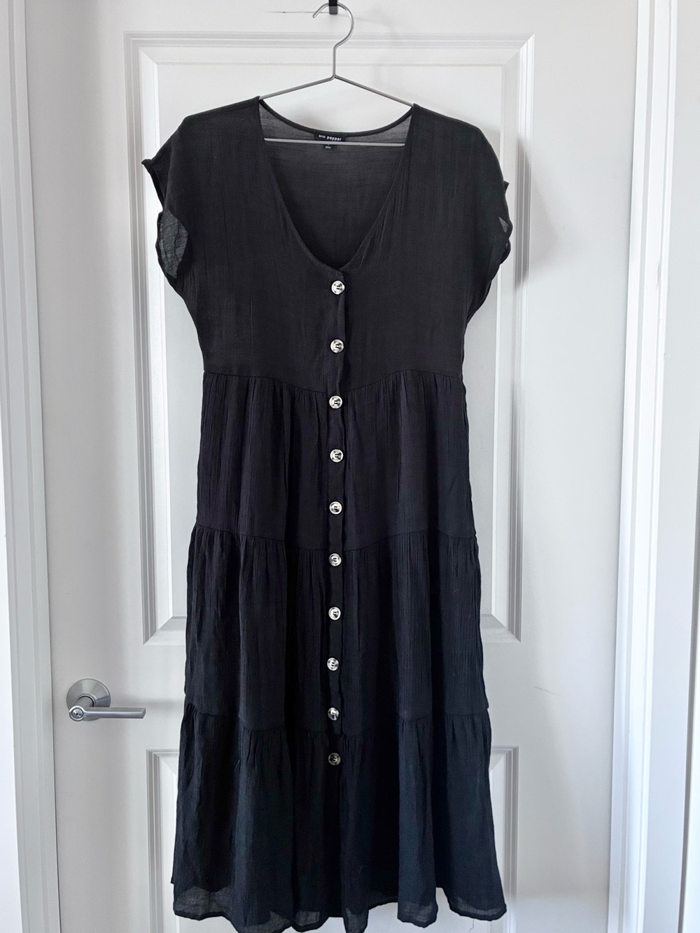 Blu Pepper Black Button-Front Tiered Midi Dress